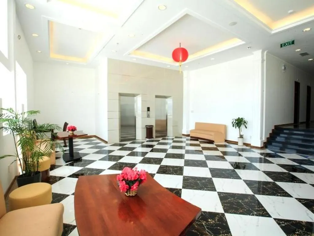 Den Long Do Hotel Нячанг